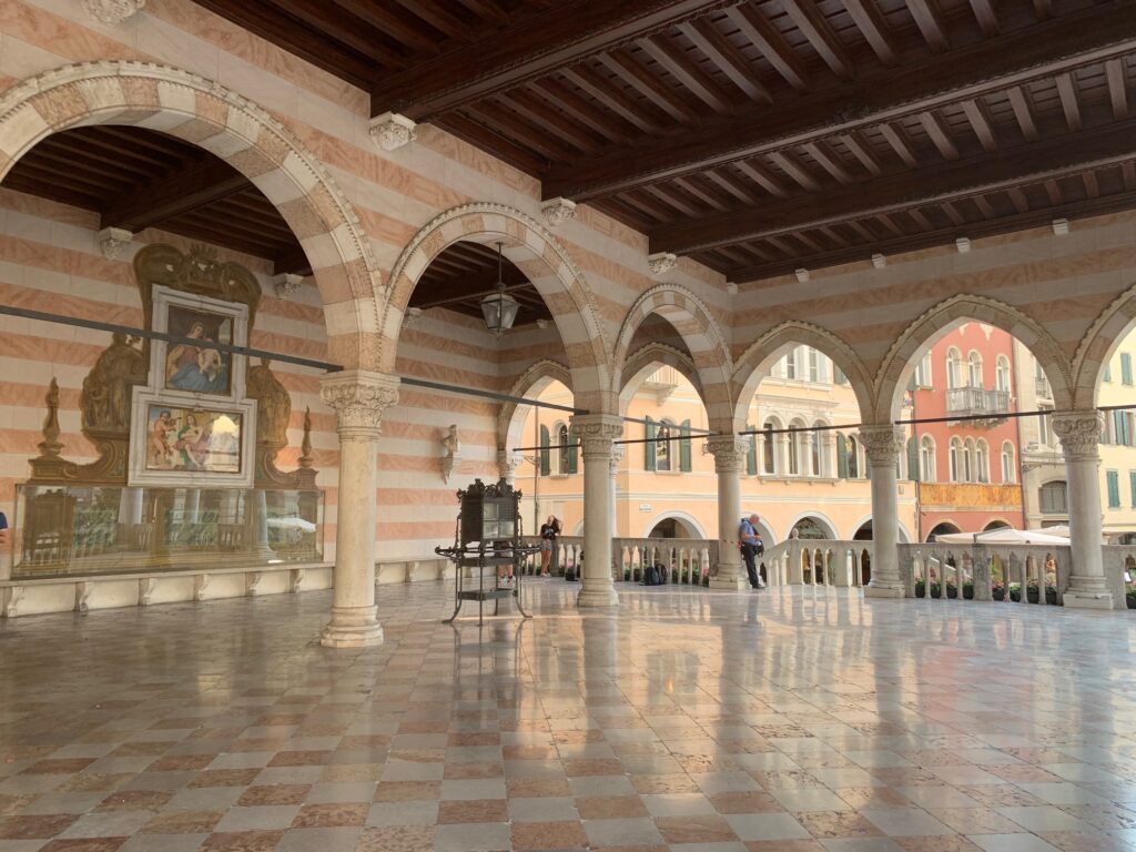 interno della loggia