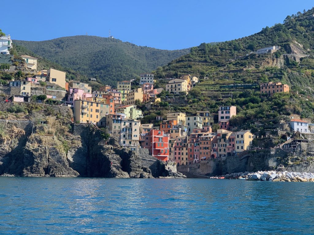 Altro panorama di Riomaggiore dal mare